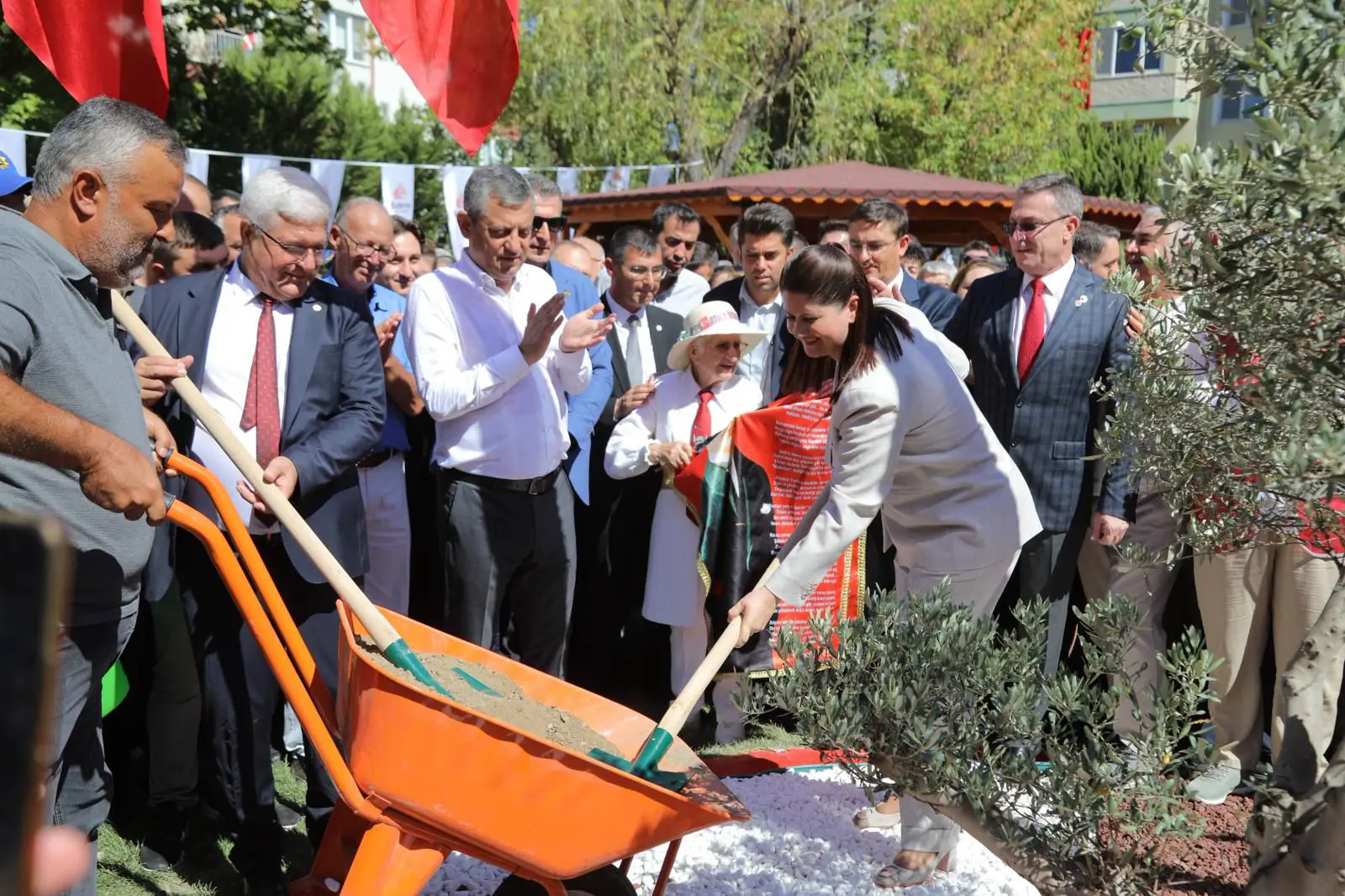 VEFA EDİRNE EMEKLİ EVİ HİZMETE BAŞLADI galeri görseli